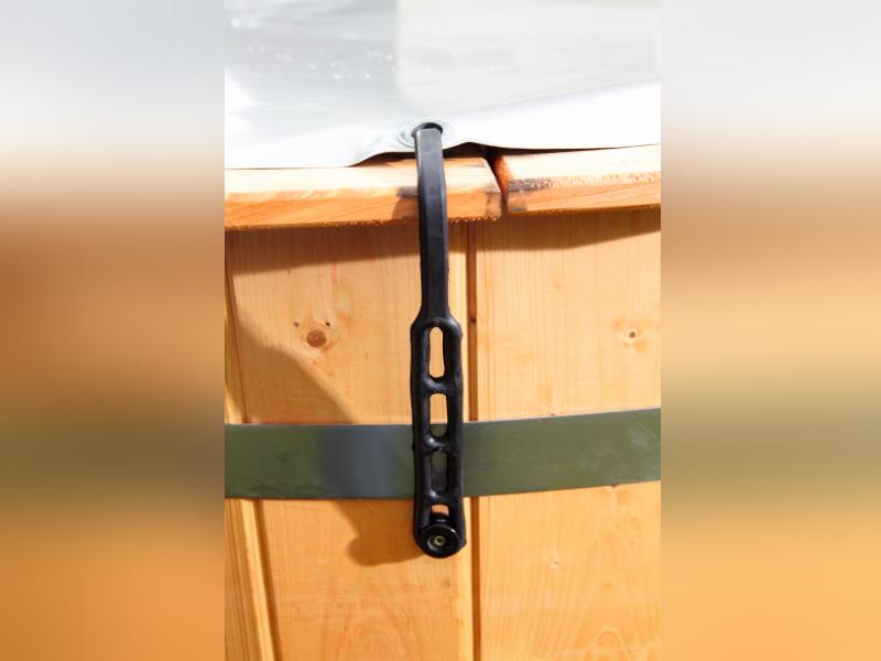 Wolff Finnhaus Badebottich Hot Tub de luxe Eiche mit grauem GFK-Einsatz, integriertem Außenofen