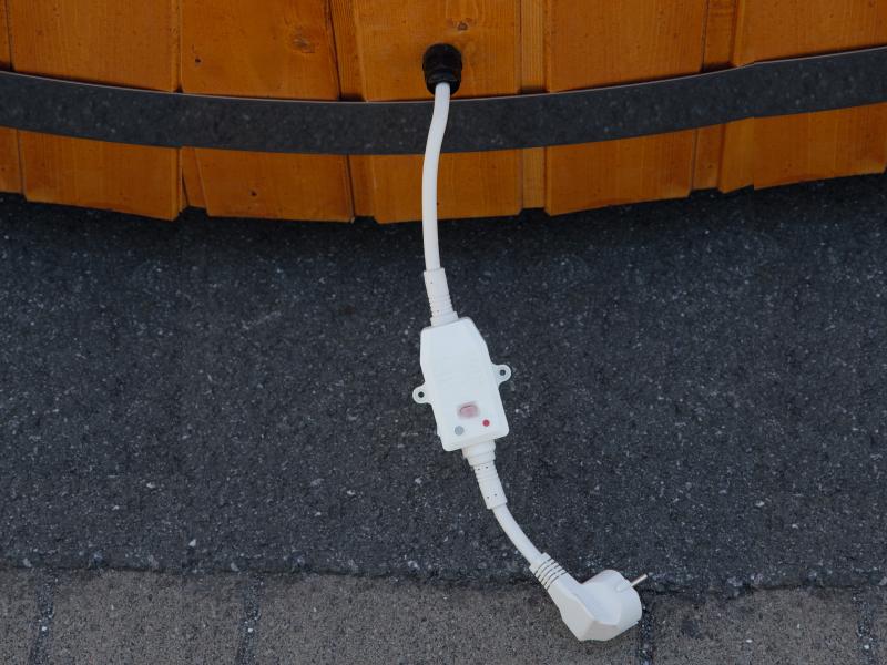 Wolff Finnhaus Badebottich Typ 3, cremeweißer Einsatz, Anstrich Anthrazit, integrierter Edelstahlofe