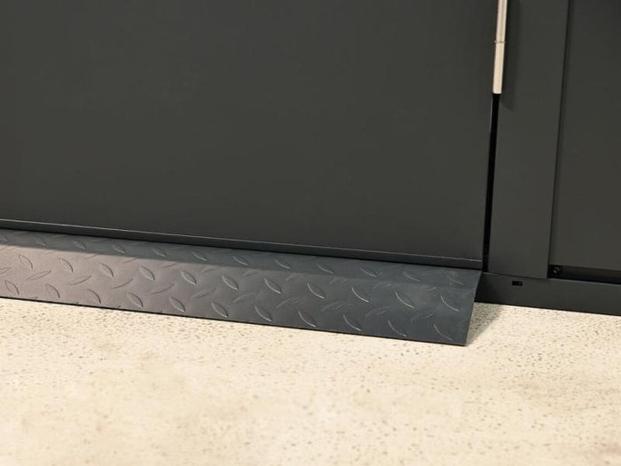 Wolff Finnhaus Metall Bodenrampe Einzeltür
