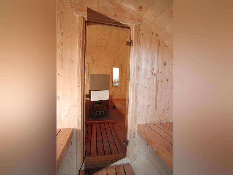 Wolff Finnhaus Saunafass 250 montiert