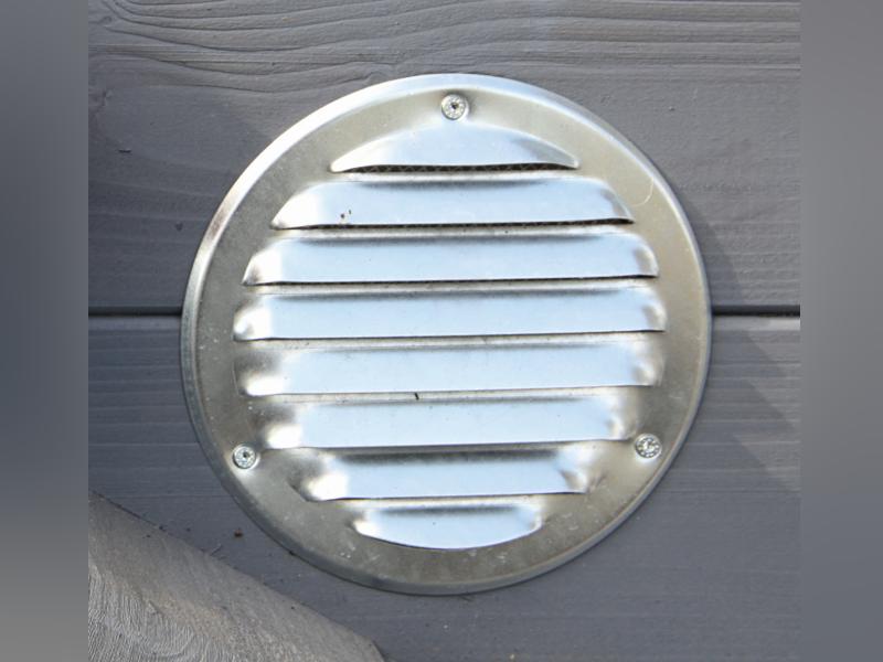 Wolff Finnhaus Saunafass 280 de luxe montiert DS schwarz Anstrich Kiefer