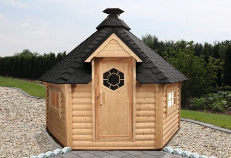 Wolff Finnhaus Grillkota 9 de luxe inkl. schwarzen Dachschindeln und Grillanlage